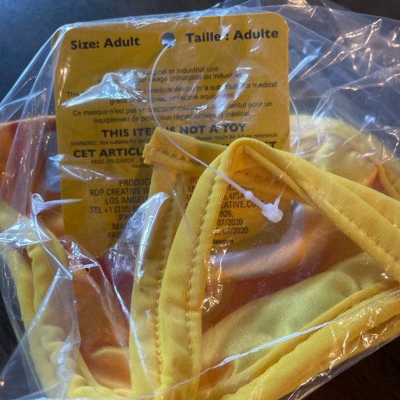 Sponge Bob Square Pants Fabric Mask - Picture 3 of 6